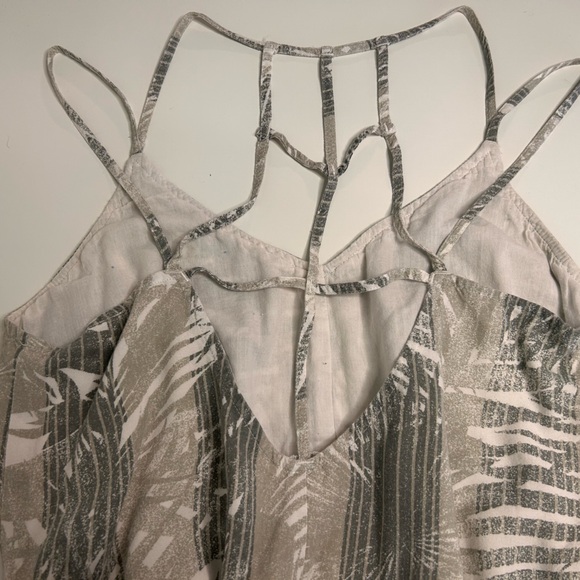 RVCA Dress - Picture 4 of 5